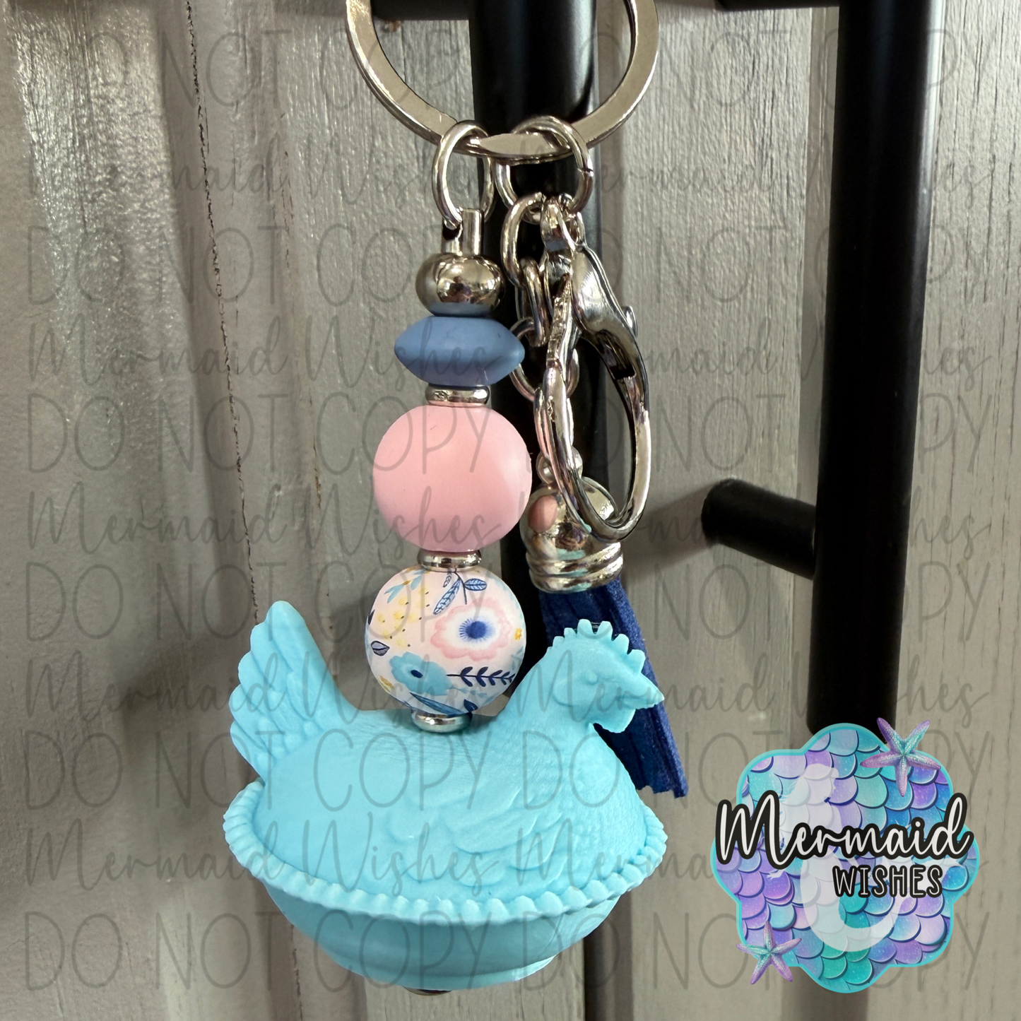 Hen on Nest Keychain 1